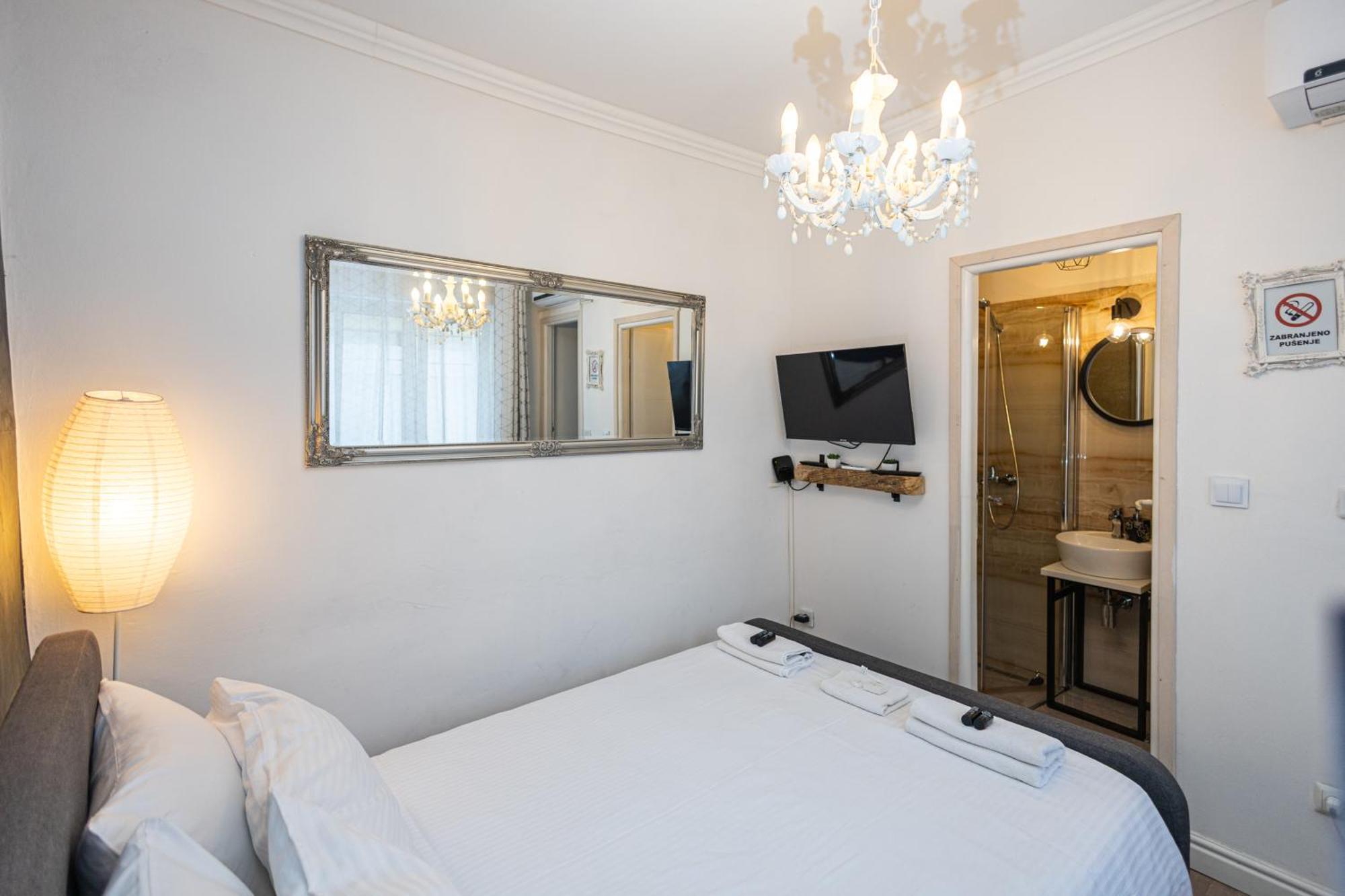 Old Town'S Nest Apartman Szarajevó Kültér fotó